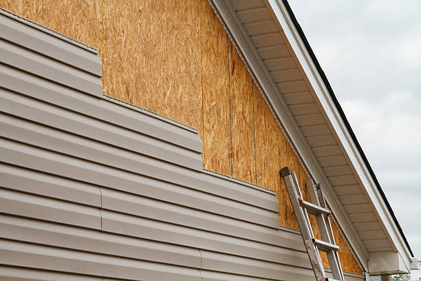 24/7 Emergency Storm Damage Siding Repair experts in Greenville, VA